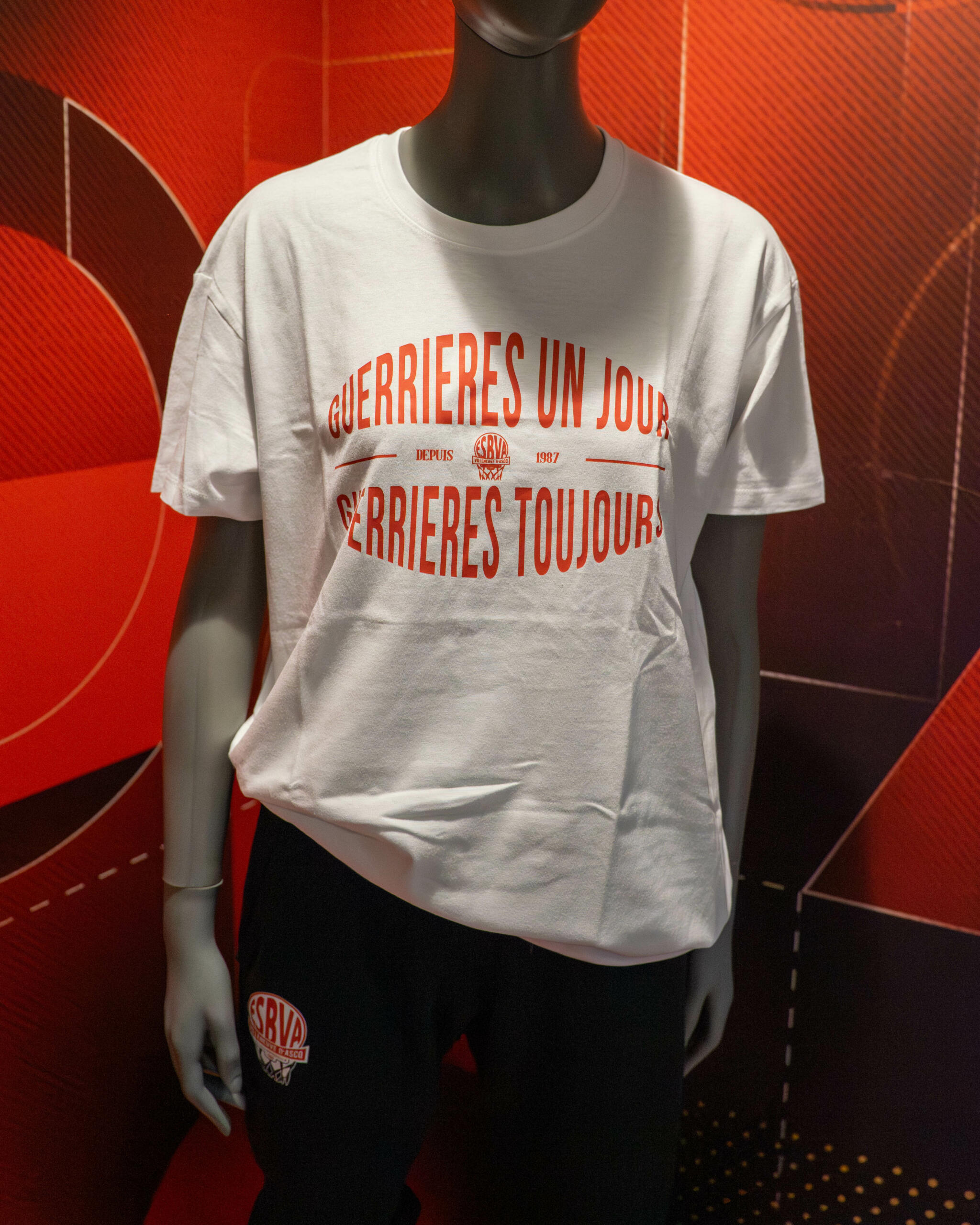 T-shirt blanc "Guerrières" 24-25
